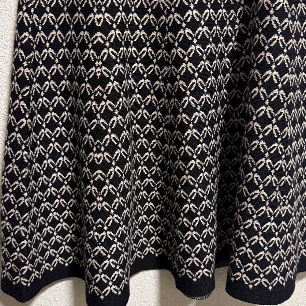 MAX STUDIO Black Bone Geometric Knit A-Line Skirt 2707712 Small - Picture 5 of 7